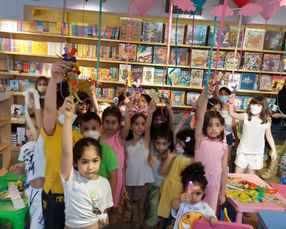 قصه خوانی ساندویچ بابا و بهترین هدیه تولد دنیا